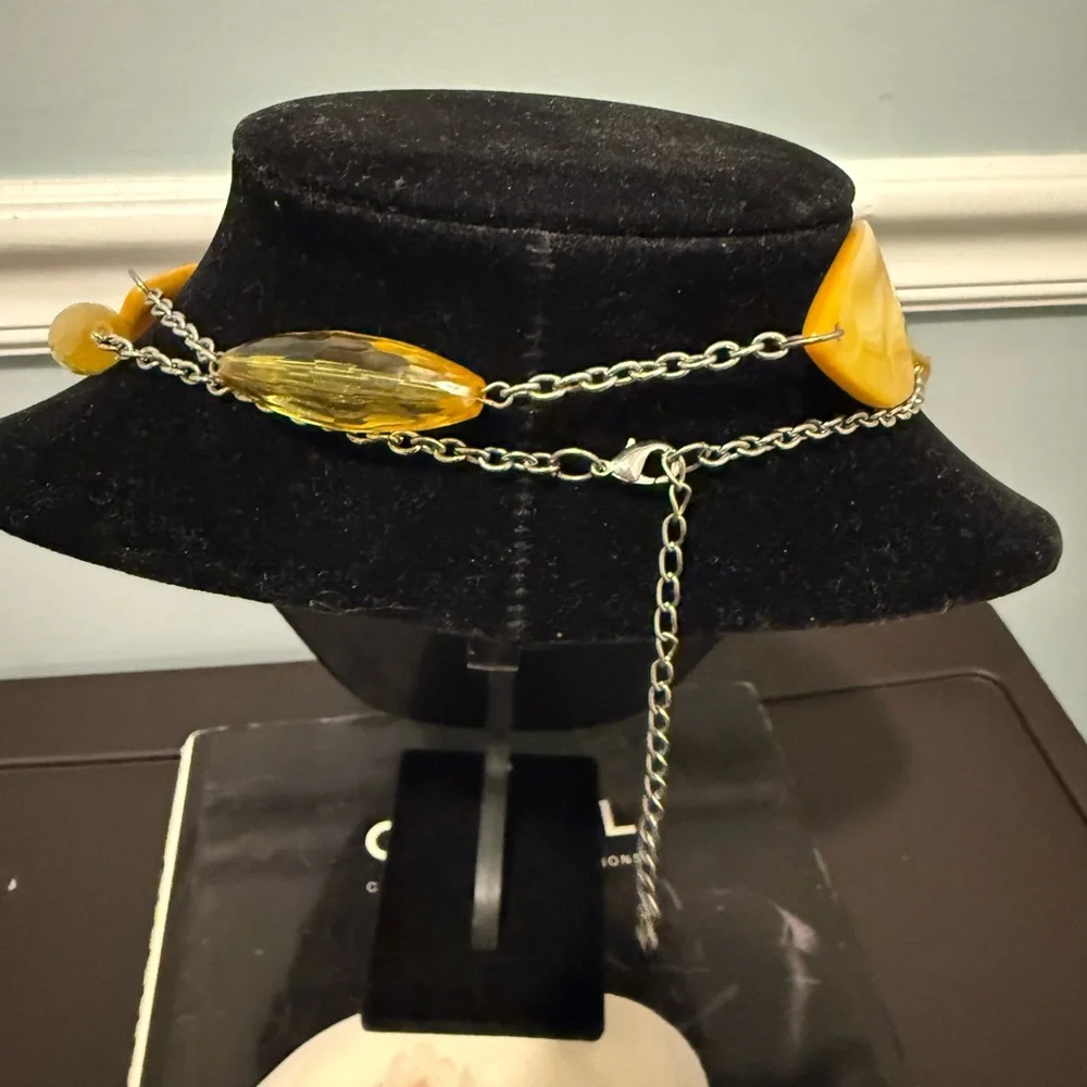 Vintage Yellow Leaf Shell and Beads Necklace